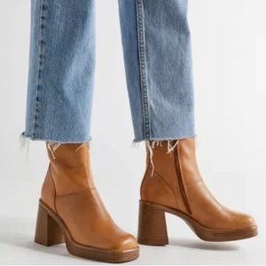 Steve Madden Fantsie Leather Boots.